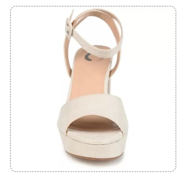 New Journee Collection Wide Width Nairri Vegan Leather Platform Beige size 10 - Picture 6 of 8